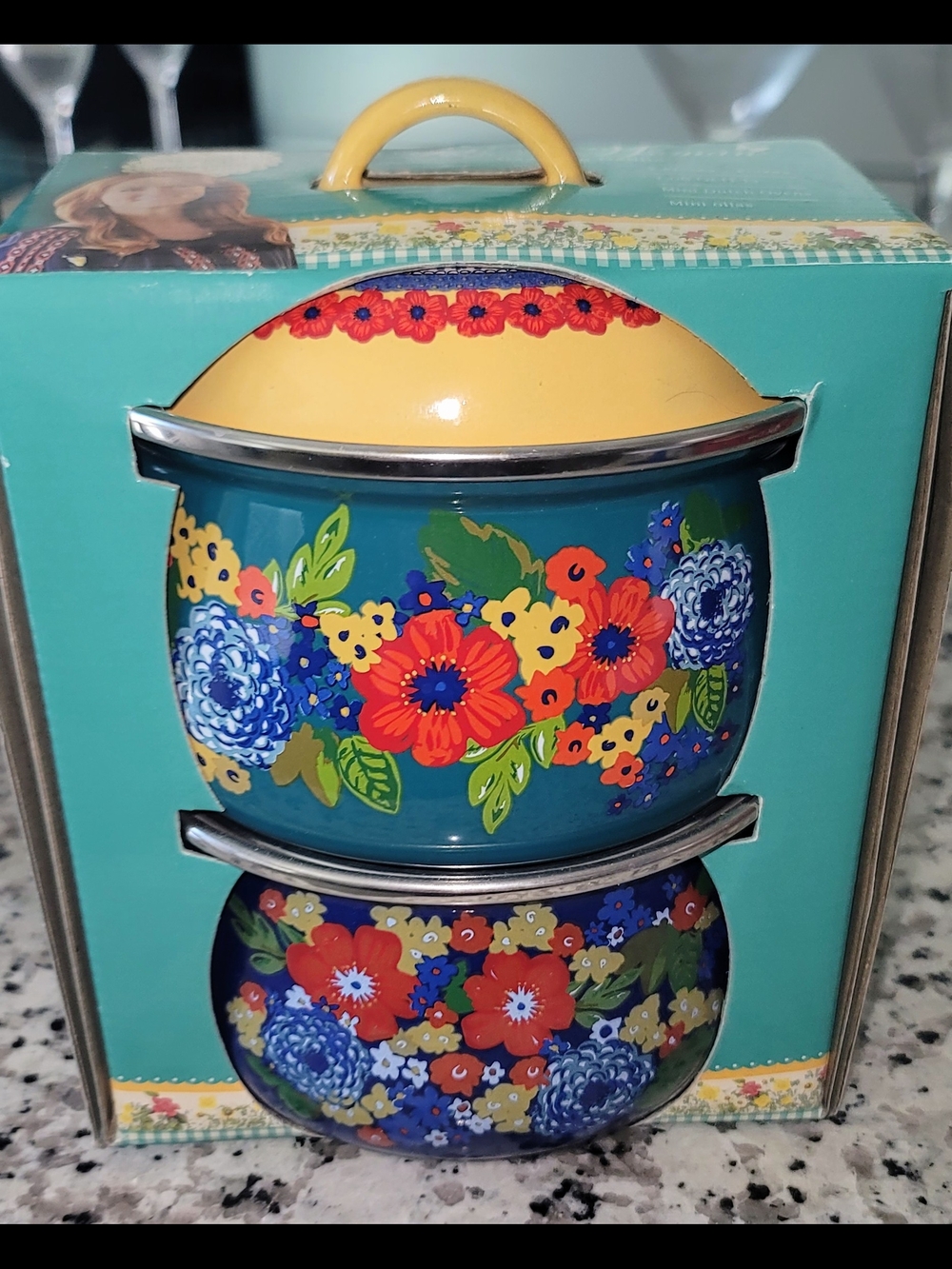 The Pioneer Woman Dazzling Dahlia DUTCH Ovens 2 pack NEW